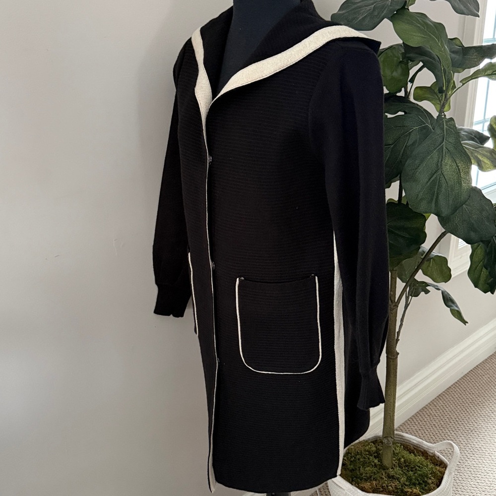BLACK HOODED LONG CARDIGAN WITH CONTRAST TRIM